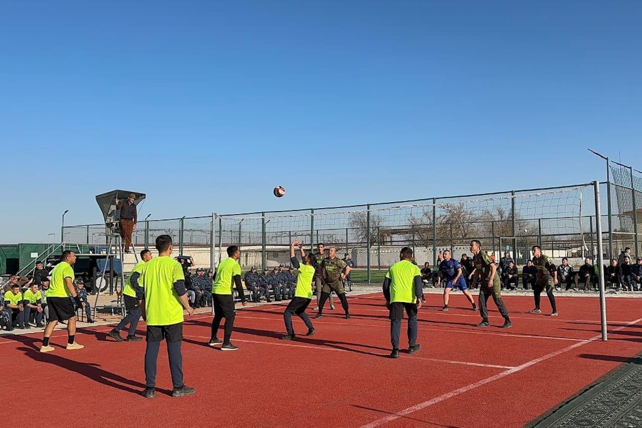 В воинской части №7551 Командования Караульных войск МВД организованы соревнования по волейболу