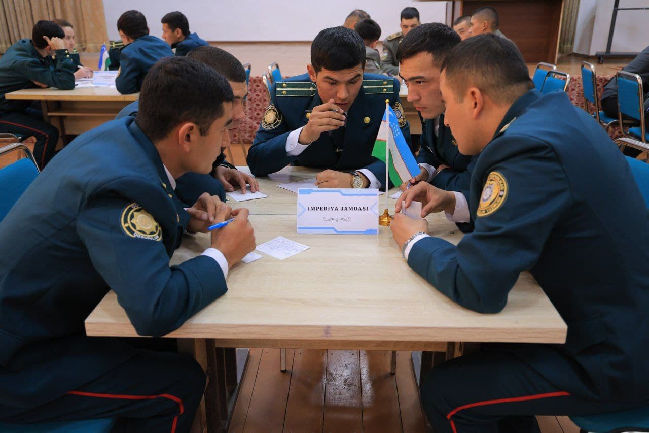 Konstitutsiya kuni munosabati bilan kuch tuzilmalari oʻrtasida oʻtkazilgan “Zakovat” intellektual oʻyinlarida Buxoro viloyati IIB jamoasi mutlaq gʻoliblikni qoʻlga kiritdi