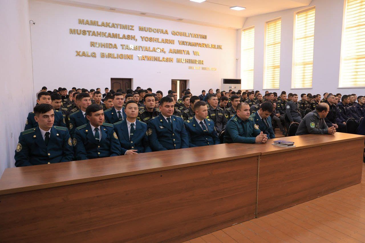 Konstitutsiya kuni munosabati bilan kuch tuzilmalari oʻrtasida oʻtkazilgan “Zakovat” intellektual oʻyinlarida Buxoro viloyati IIB jamoasi mutlaq gʻoliblikni qoʻlga kiritdi