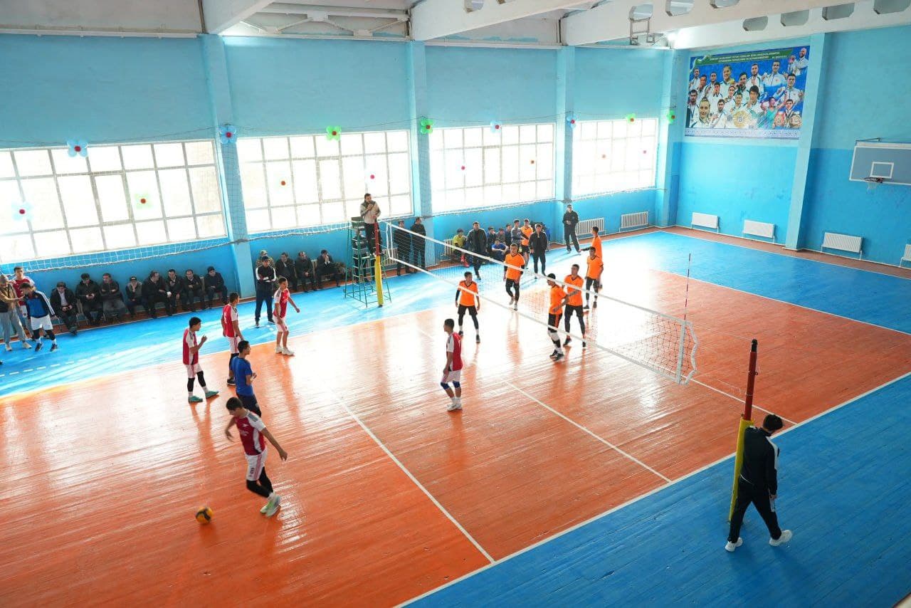 Молодежь в духе спорта и атмосфере дружбы: в Фергане стартовал отборочный этап Кубка Министра по волейболу