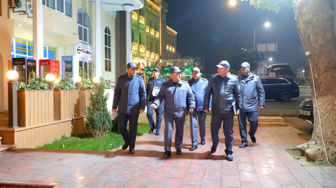 Buxoro viloyati IIB boshligʻi, polkovnik Ikromjon Tursunov tomonidan Buxoro shahrida tungi jamoat tartibini taʼminlash holati oʻrganildi