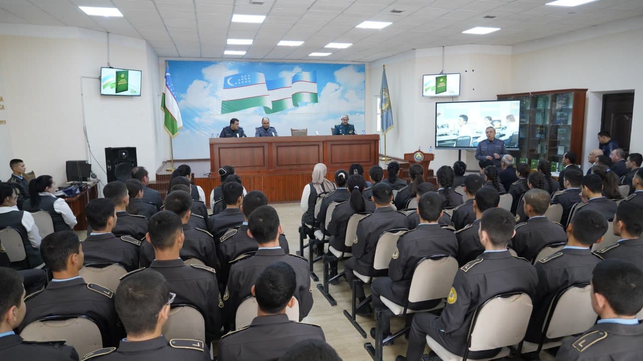 Представители Академии МВД ознакомились с проводимой работой в махаллях Навоийской области со сложной криминогенной обстановкой