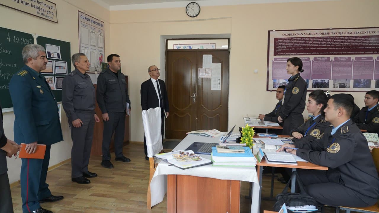 Представители Академии МВД ознакомились с проводимой работой в махаллях Навоийской области со сложной криминогенной обстановкой