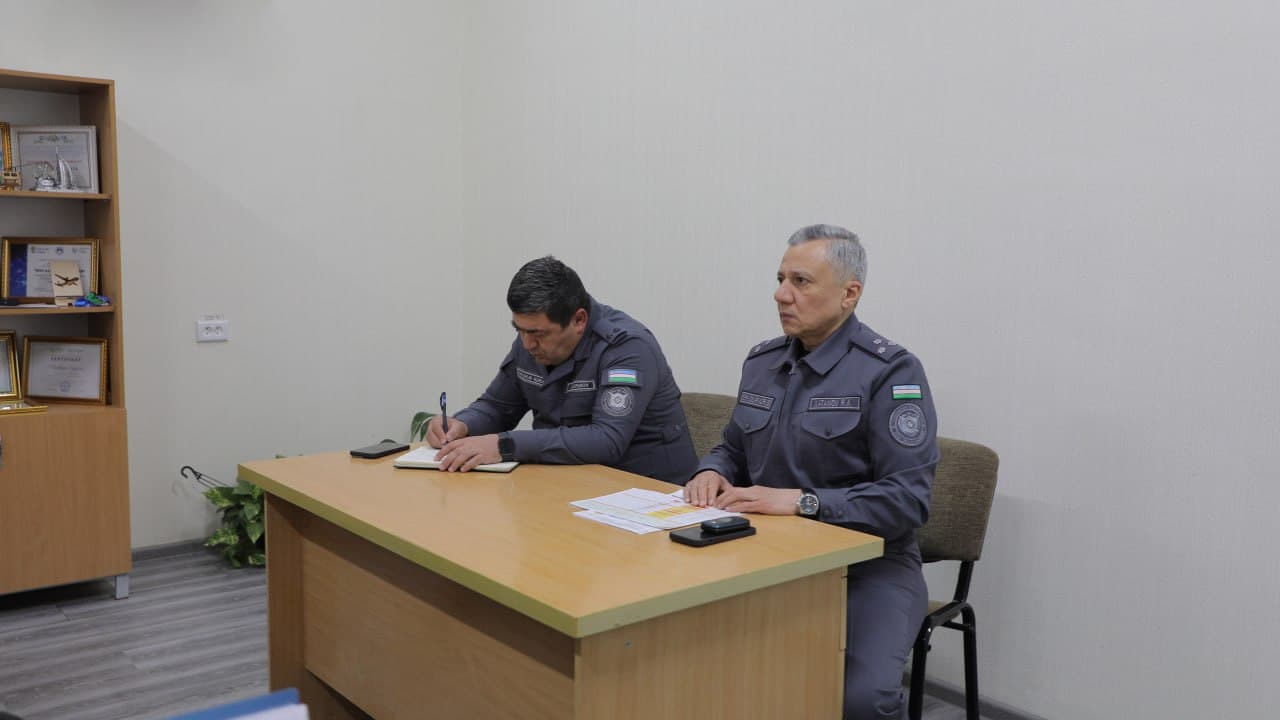 Начальник Академии МВД ознакомился с криминогенной обстановкой в махаллях Икбол, Хамза и Кимёгар города Чирчика