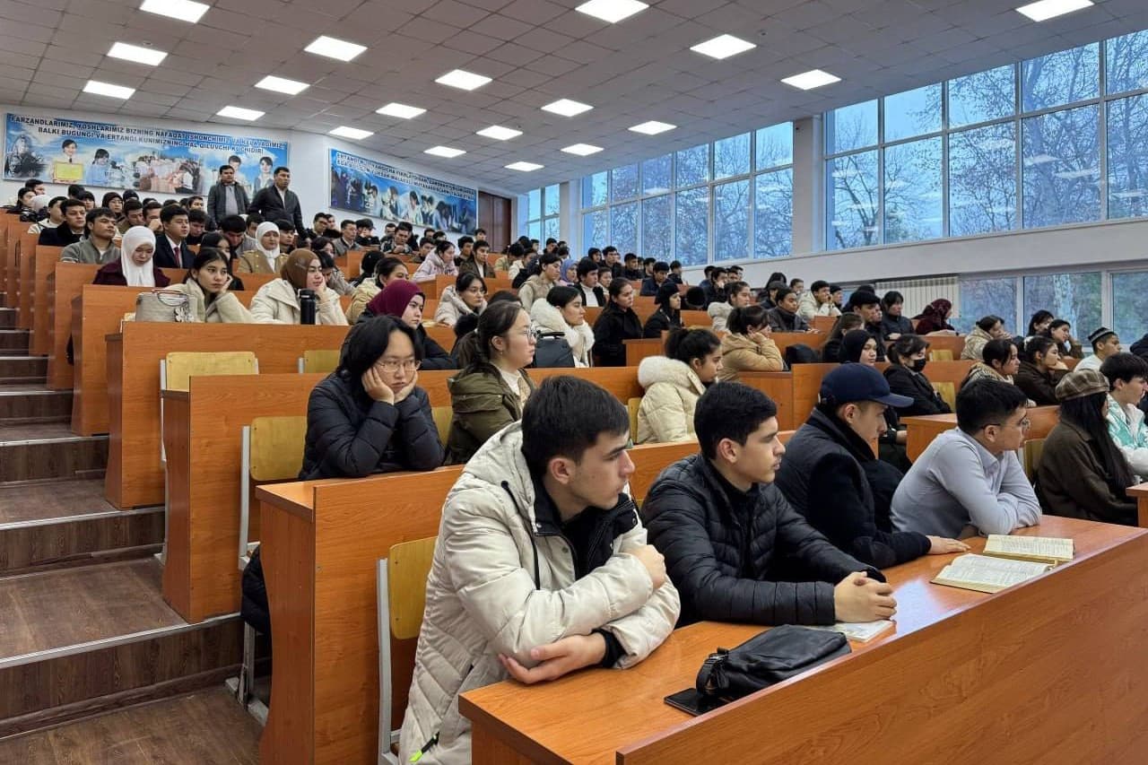 Ўзбекистон Миллий университетида «Хавфсиз ва соғлом юрт» ойлиги доирасида профилактик очиқ давра суҳбати ўтказилди