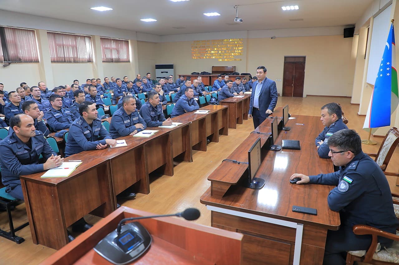 IIV Malaka oshirish institutida ichki ishlar organlari xodimlarining xizmat madaniyati va imijini oshirish masalalari boʻyicha oʻquv yigʻini tashkil etildi