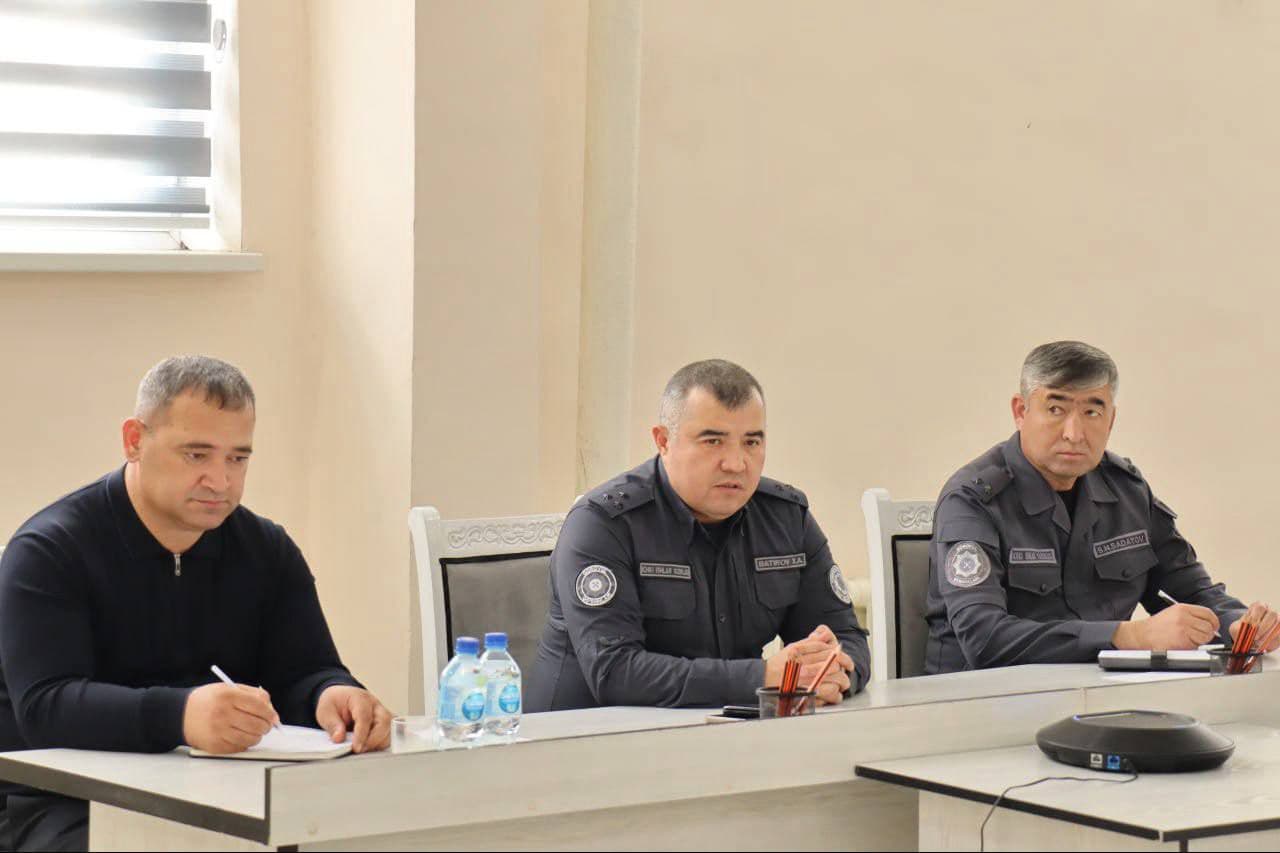 Командующим Караульными войсками МВД изучена работа, проводимая в воинской части № 7532 в Навоийской области