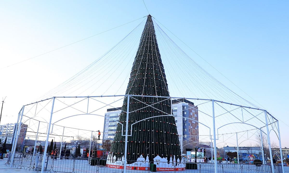 Руководством МВД Республики Каракалпакстан изучены меры безопасности в местах проведения новогодних праздников