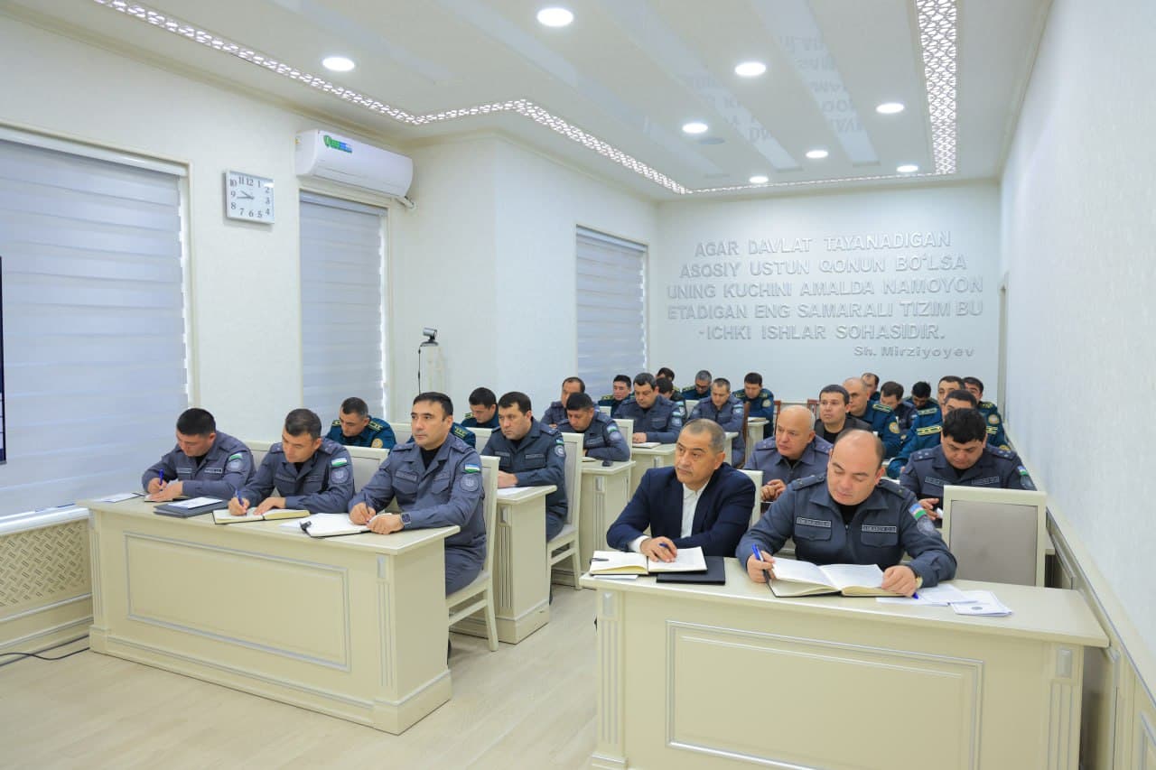 Представители руководства Академии МВД посетили махалли Бухарской области со сложной криминогенной обстановкой