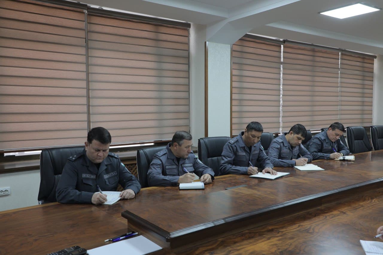 IIV akademiyasida ichki ishlar organlarining xalqchilligi va nufuzini oshirishga bagʻishlangan ochiq muloqot boʻlib oʻtdi