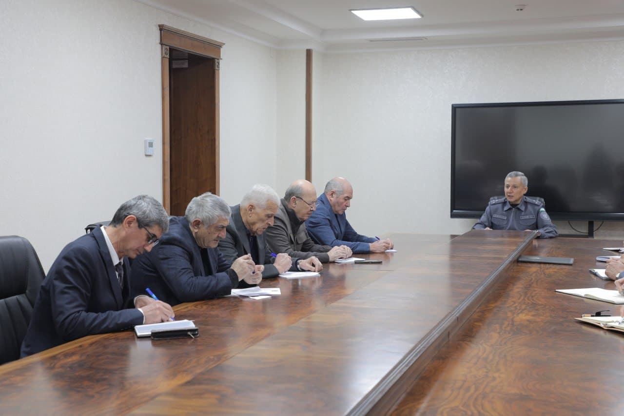 IIV akademiyasida ichki ishlar organlarining xalqchilligi va nufuzini oshirishga bagʻishlangan ochiq muloqot boʻlib oʻtdi