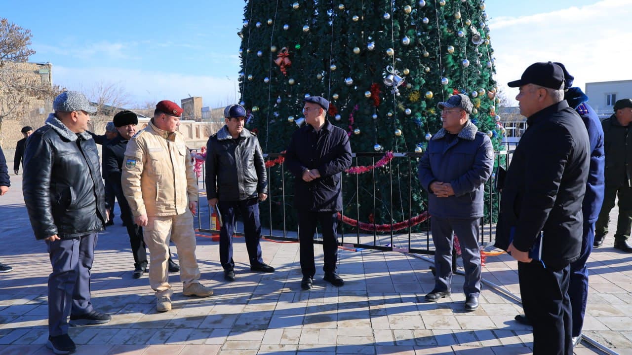 Buxoro viloyati rahbariyati Qorovulbozor, Buxoro va Vobkent tumanlarida Yangi yil bayramini xavfsiz oʻtkazish masalalarini oʻrgandi