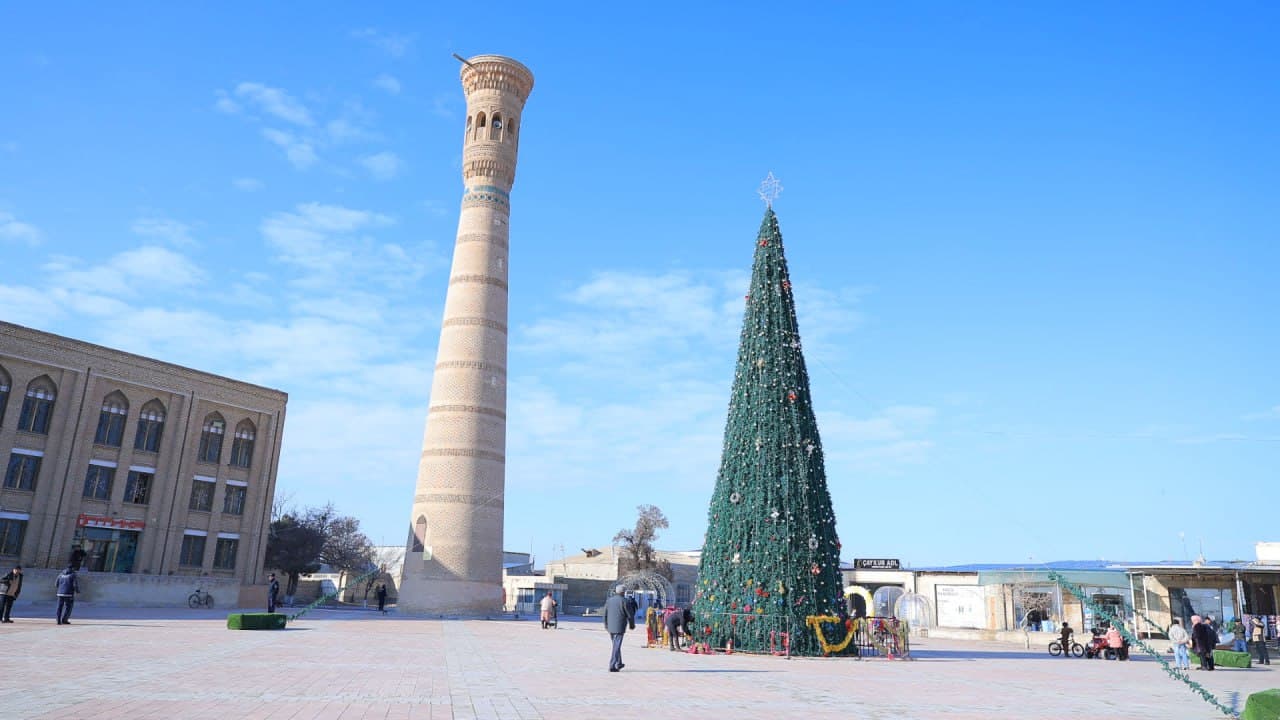 Buxoro viloyati rahbariyati Qorovulbozor, Buxoro va Vobkent tumanlarida Yangi yil bayramini xavfsiz oʻtkazish masalalarini oʻrgandi