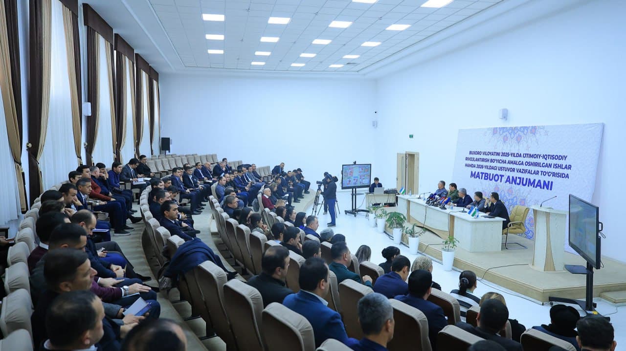 Бухорода йил якунларига бағишланган кенг қамровли матбуот анжумани бўлиб ўтди