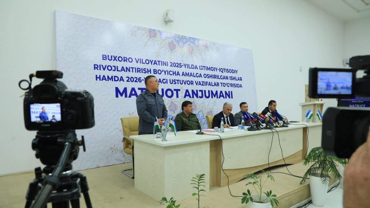 Бухорода йил якунларига бағишланган кенг қамровли матбуот анжумани бўлиб ўтди