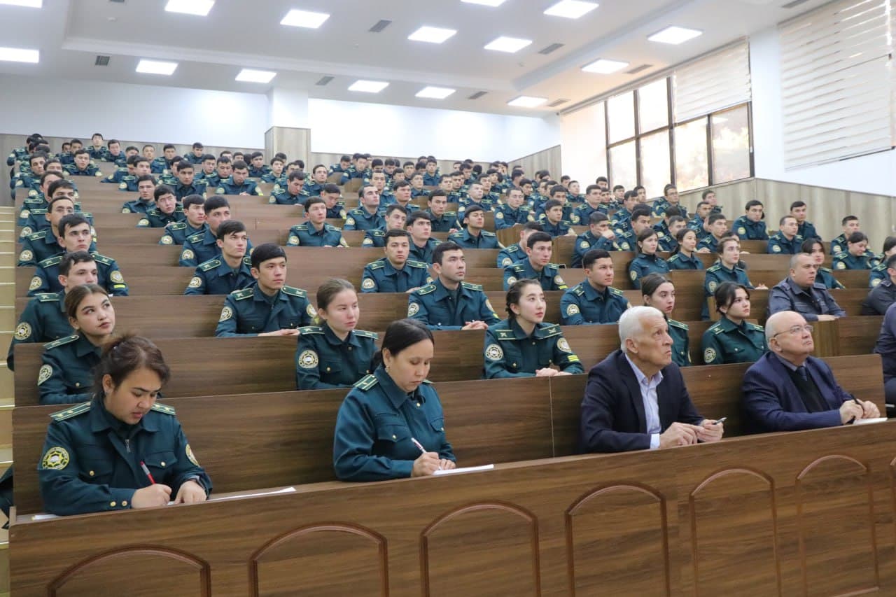 IIV akademiyasi hamda Rossiya Federatsiyasi Jazoni ijro etish federal xizmati Huquq va boshqaruv akademiyasi oʻrtasidagi hamkorlik doirasida onlayn mashgʻulot tashkil etildi