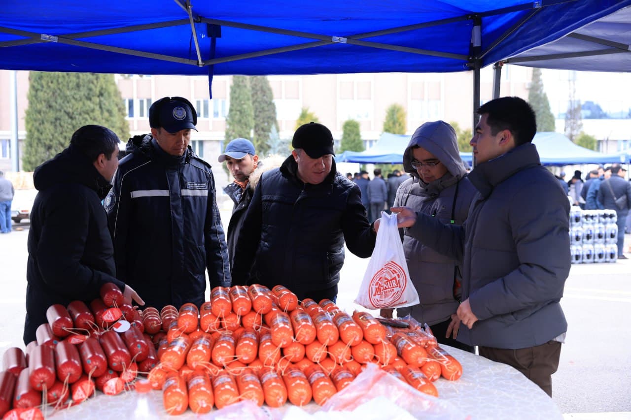 Yangi yil arafasida Ichki ishlar organlari xodimlari uchun bayram yarmarkasi tashkil etildi