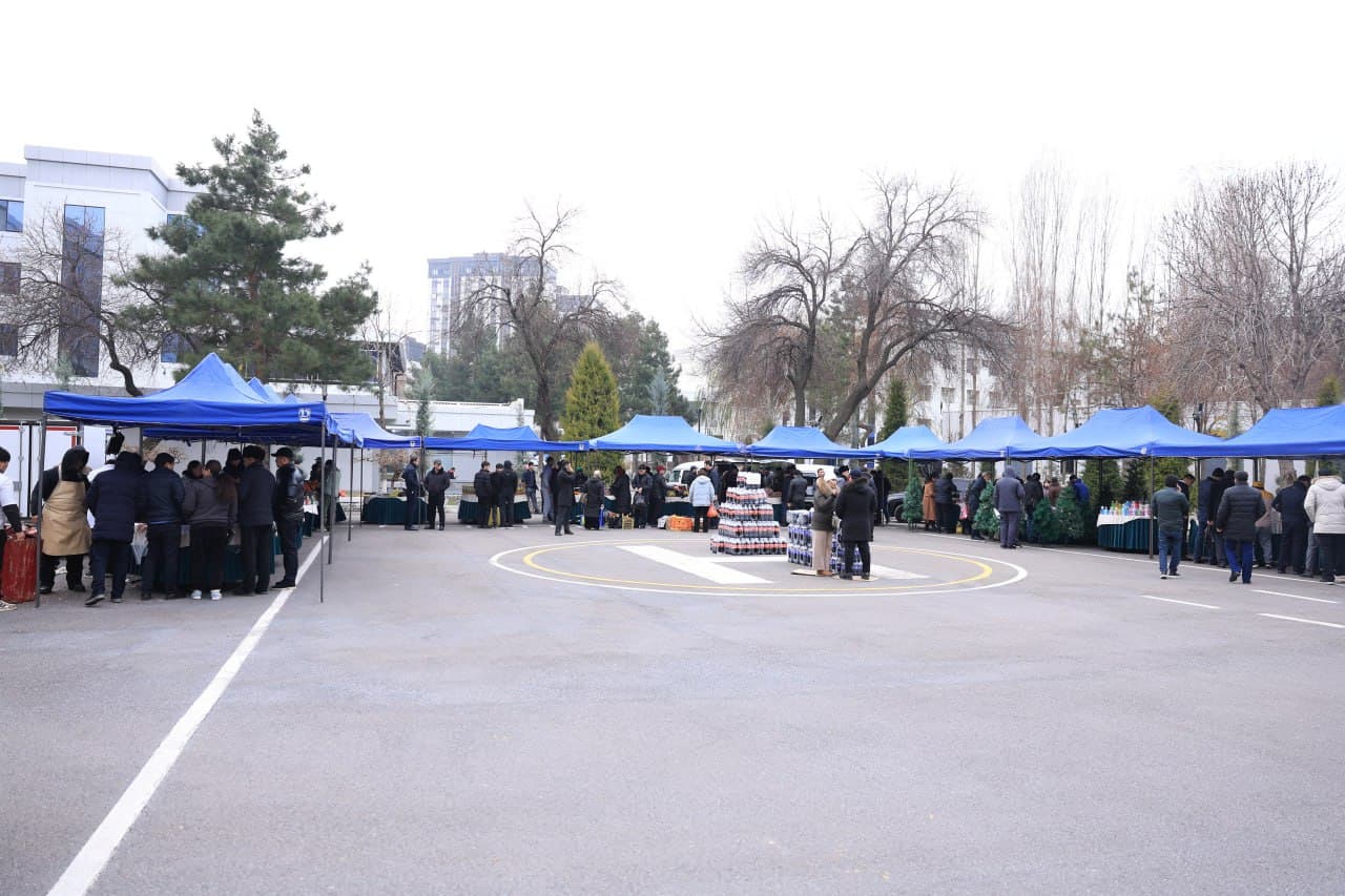 Yangi yil arafasida Ichki ishlar organlari xodimlari uchun bayram yarmarkasi tashkil etildi