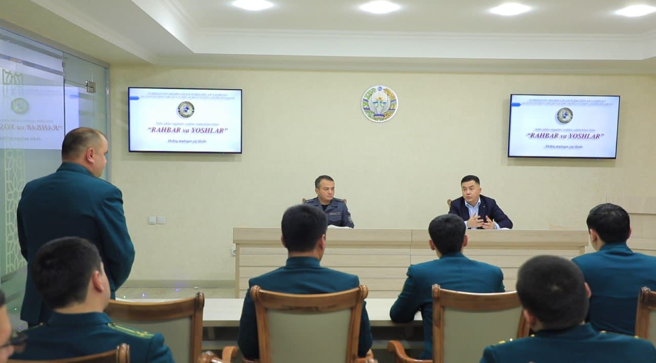 Ички ишлар органлари тизимида ўтказилаётган “Ёшлар ҳафталиги-2025” доирасида “Раҳбар ва ёшлар“ форматидаги очиқ мулоқот ўтказилди