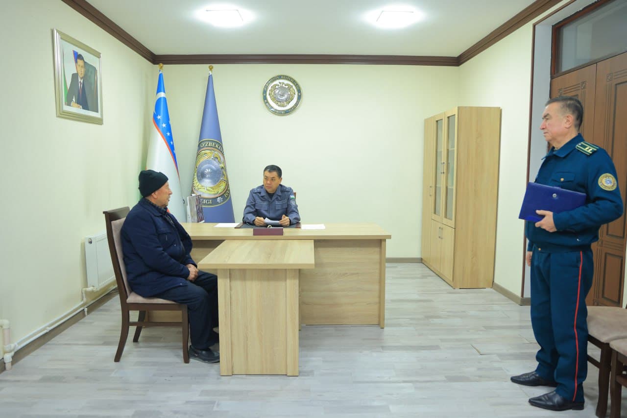 Namangan viloyati IIB binosida boshqarma rahbariyatining fuqarolar uchun qabuli oʻtkazildi