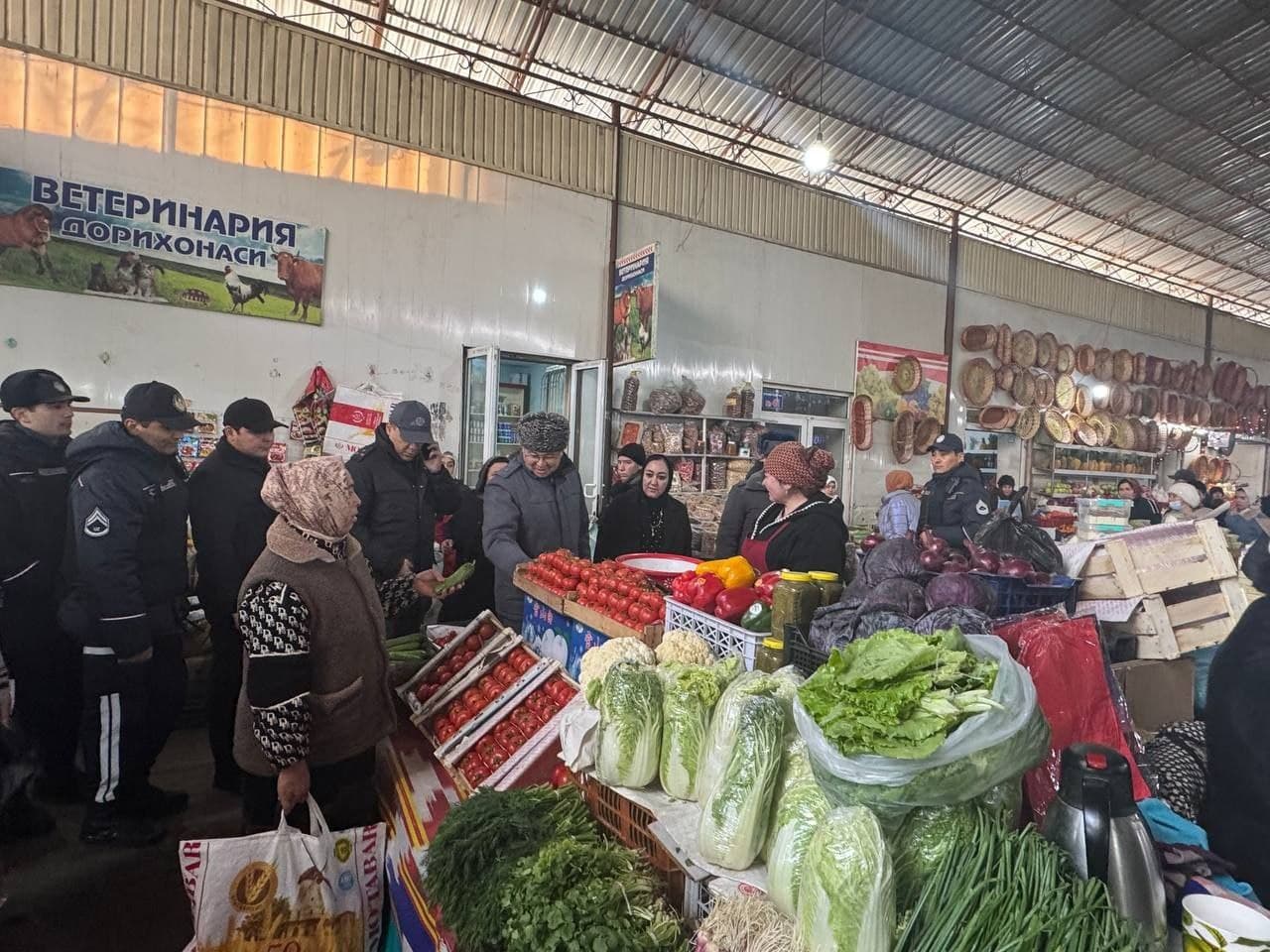 Фарғона вилояти ИИБ раҳбарияти томонидан Янги йил байрами арафасида ижтимоий ва профилактик тадбирлар амалга оширилди