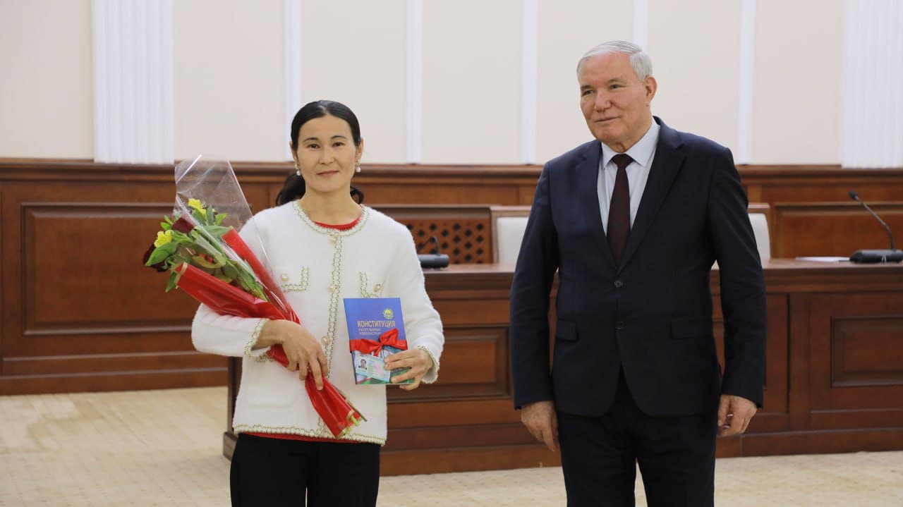 Qoraqalpogʻiston Respublikasida yashovchi bir guruh shaxslarga Oʻzbekiston Respublikasi fuqaroligi berildi