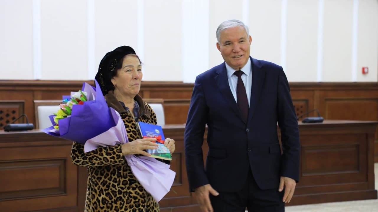 Qoraqalpogʻiston Respublikasida yashovchi bir guruh shaxslarga Oʻzbekiston Respublikasi fuqaroligi berildi