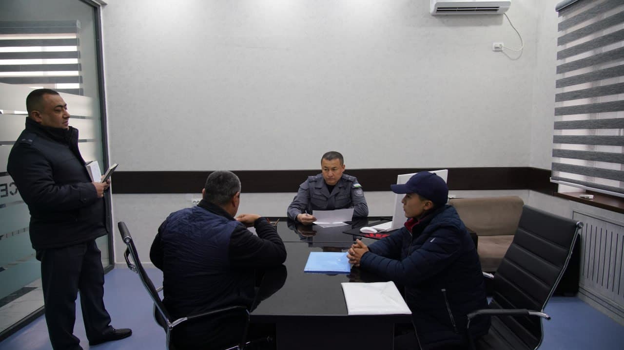 Surxondaryoda viloyat IIB hamda barcha shahar-tuman ichki ishlar organlari rahbarlarining aholi murojaatlarini oʻrganish maqsadida “Shaxsiy qabul”lari boʻlib oʻtdi