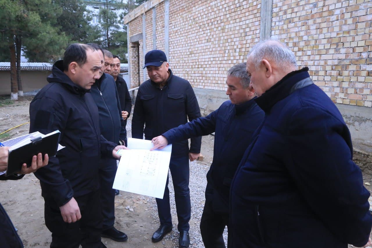 Руководством МВД состоялось ознакомление с процессом строительства "Ситуационного центра", создаваемого в УВД Джизакской области