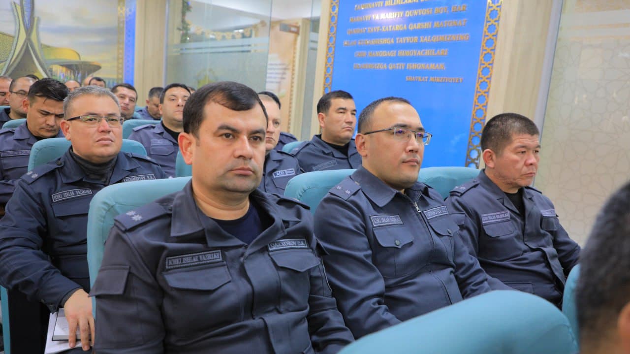 IIV Tashkiliy departamenti rahbariyati akademiya magistraturasi tinglovchilari bilan muloqot qildi