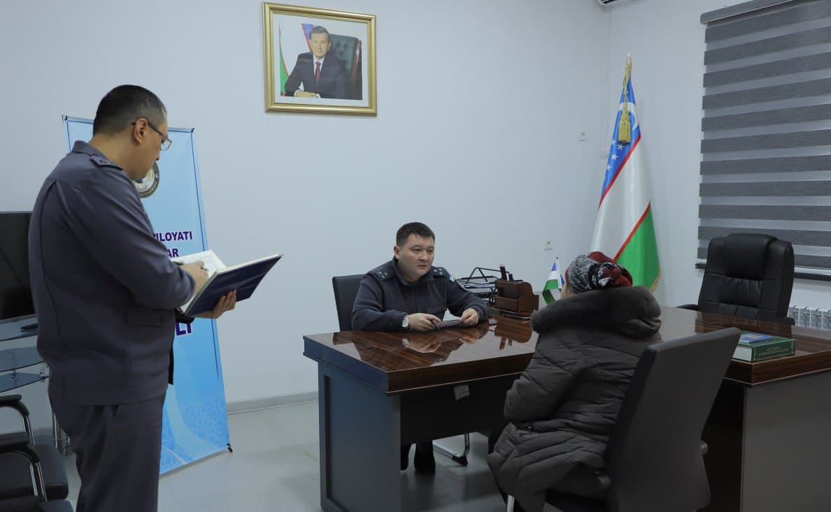 Сирдарё вилояти Ички ишлар бошқармаси бошлиғи полковник Фаррух Хайдаровнинг аҳоли мурожаатларига бағишланган навбатдаги шахсий қабули бўлиб ўтди