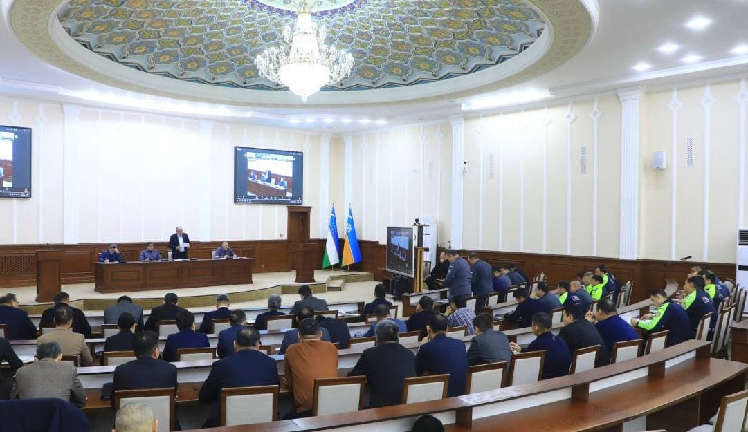 Qoraqalpogʻiston Respublikasi Vazirlar Kengashi raisi huzurida yoʻl-transport hodisalarining oldini olishga qaratilgan tanqidiy yigʻilish oʻtkazildi