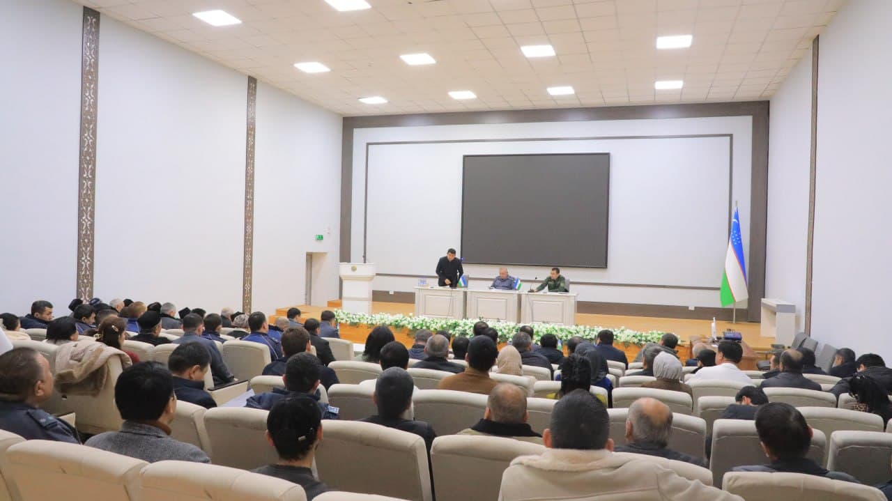 Jizzax viloyati Sharof Rashidov tumanida jinoyatchilik tahliliga bagʻishlangan muhokama yigʻilishi oʻtkazildi