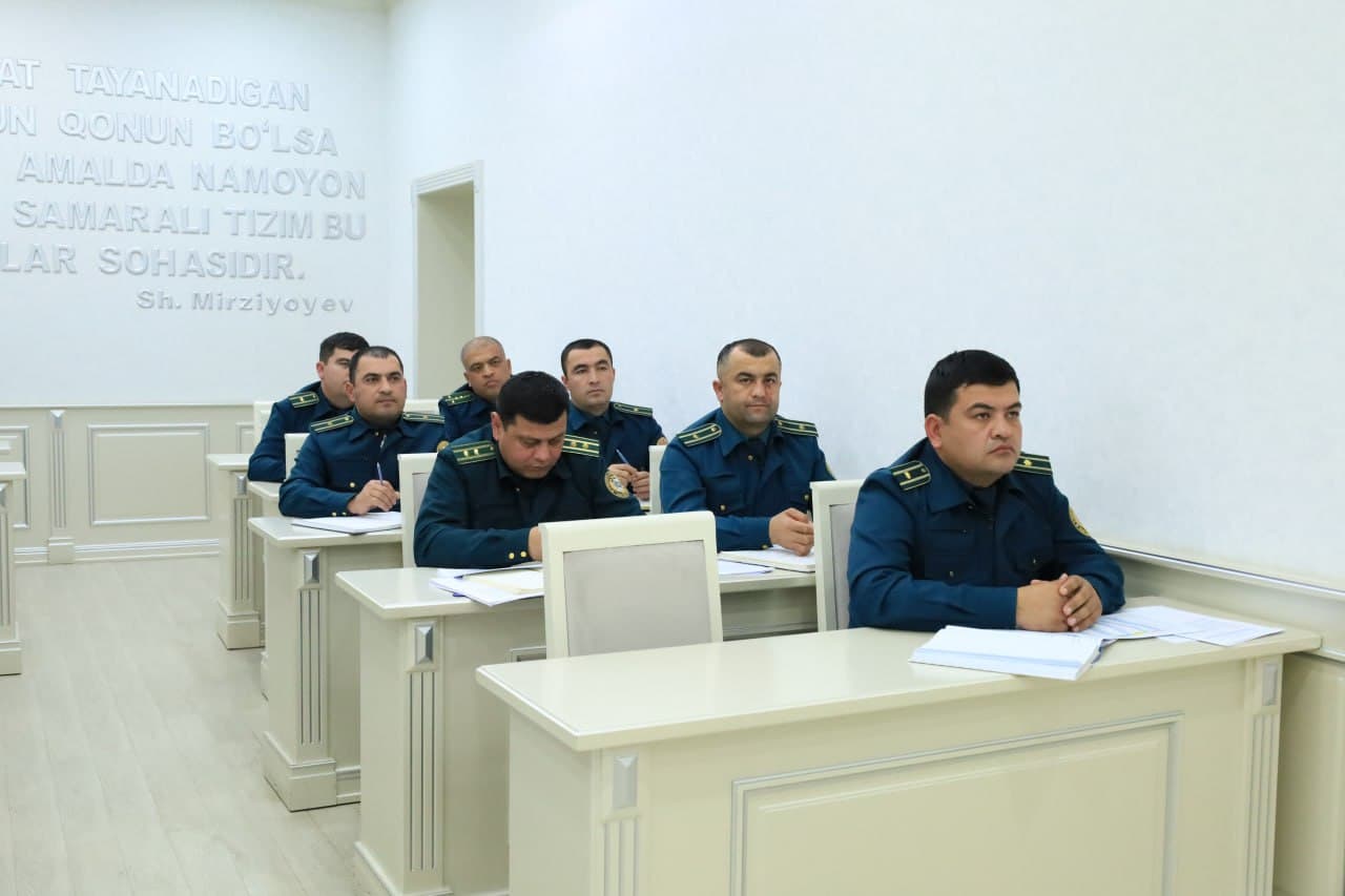 Buxoro viloyati Ichki ishlar boshqarmasida xizmat faoliyatini takomillashtirish va boshqaruv samaradorligini oshirishga qaratilgan oʻquv mashgʻulotlari oʻtkazildi
