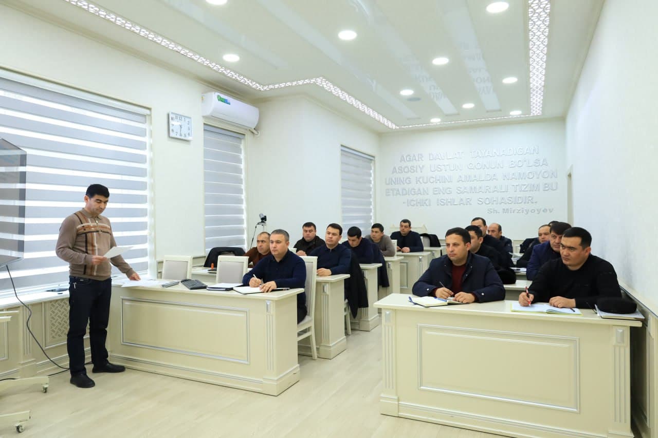 Buxoro viloyati Ichki ishlar boshqarmasida xizmat samaradorligini oshirishga qaratilgan kompleks oʻquv mashgʻulotlari boʻlib oʻtdi