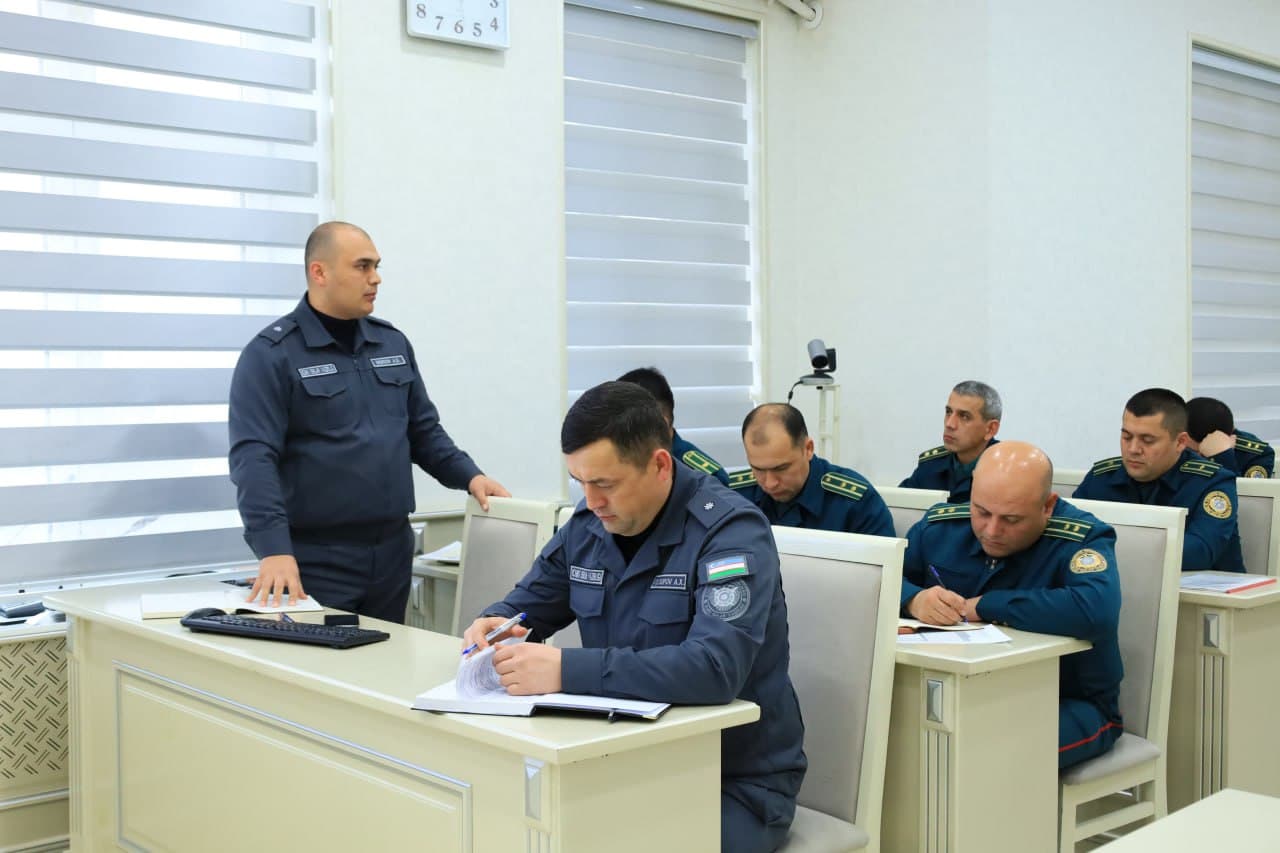 Buxoro viloyati Ichki ishlar boshqarmasida xizmat faoliyatini takomillashtirish va boshqaruv samaradorligini oshirishga qaratilgan oʻquv mashgʻulotlari oʻtkazildi