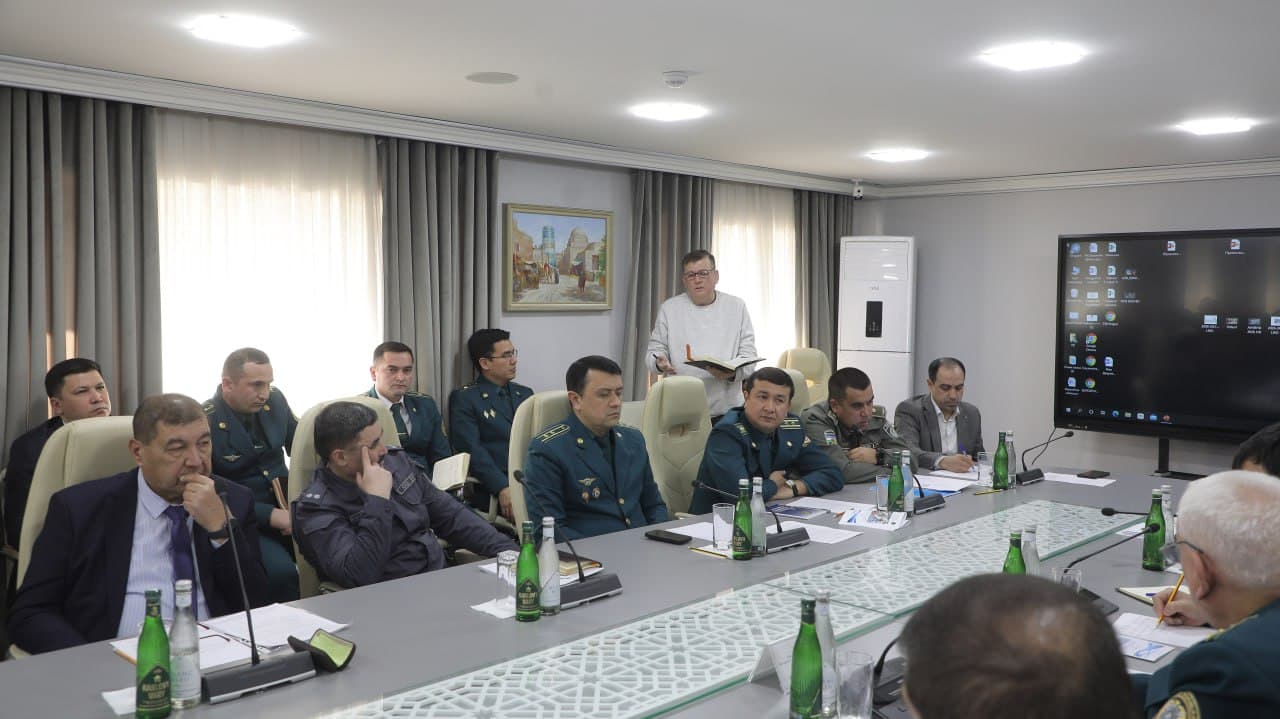 IIV JXD Yoʻl harakati xavfsizligi xizmatida “Yoʻl harakati xavfsizligini taʼminlash tizimining bugungi holati: muammolar, sabablar, ilmiy-amaliy hamkorlik va samarali yechimlar” mavzusidagi ilmiy-amaliy anjuman tashkil etildi