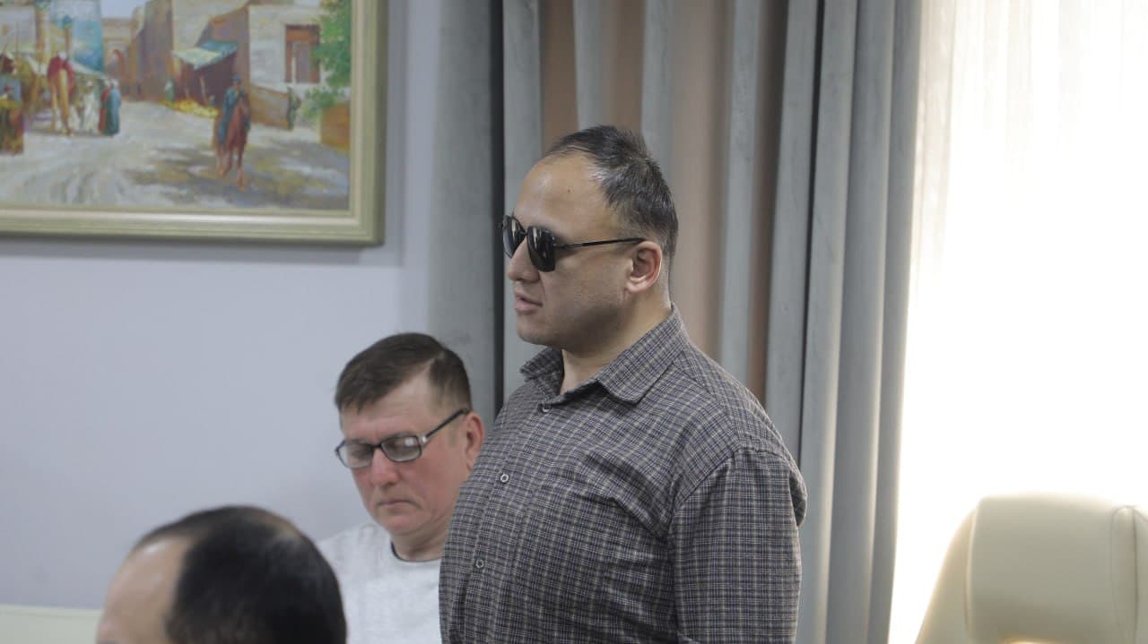 IIV JXD Yoʻl harakati xavfsizligi xizmatida “Yoʻl harakati xavfsizligini taʼminlash tizimining bugungi holati: muammolar, sabablar, ilmiy-amaliy hamkorlik va samarali yechimlar” mavzusidagi ilmiy-amaliy anjuman tashkil etildi