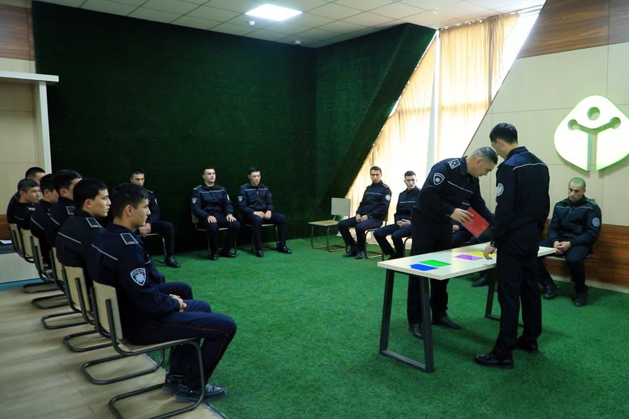 В целях укрепления психологической устойчивости личного состава и повышения качества служебной деятельности, проведены учебно‑семинарские и тренинговые занятия