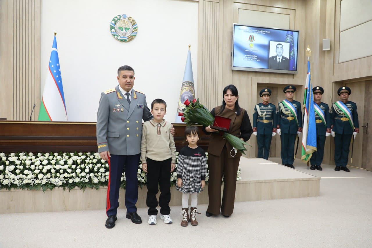 Ўзбекистон Қуролли Кучлари ташкил этилганлигининг 34 йиллиги ҳамда “14 январь — Ватан ҳимоячилари куни” муносабати билан Ички ишлар вазирлигида тантанали байрам тадбири бўлиб ўтди