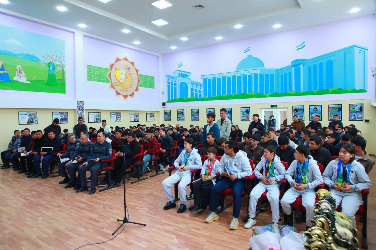 Самарқанд вилояти Пастдарғом туманида ёшларни қўллаб-қувватлашга қаратилган учрашув ташкил этилди