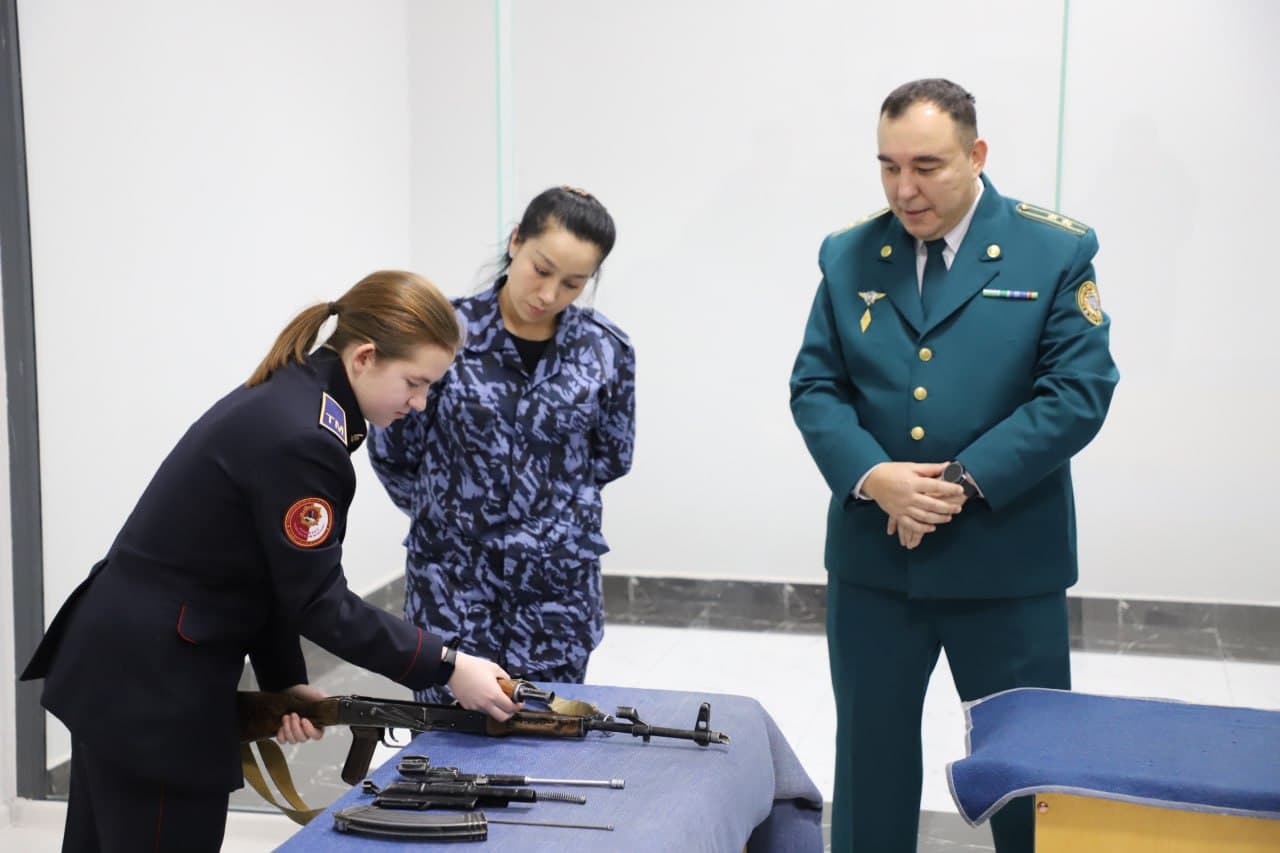 A demonstration training session was held for students of the "Temurbeklar Maktabi" Lyceum