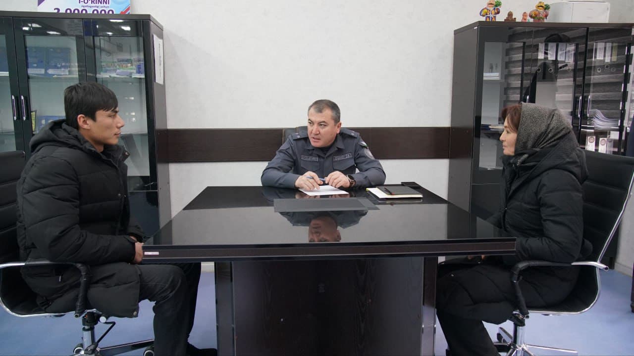 Surxondaryoda viloyat Ichki ishlar boshqarmasi hamda barcha shahar-tuman ichki ishlar organlari rahbarlarining aholi murojaatlarini oʻrganish maqsadida shaxsiy qabullari boʻlib oʻtdi