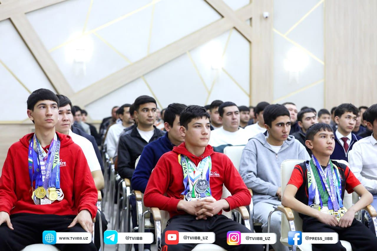 Toshkent viloyatida rahbar va yoshlar oʻrtasida navbatdagi samimiy va ochiq muloqot oʻtkazildi