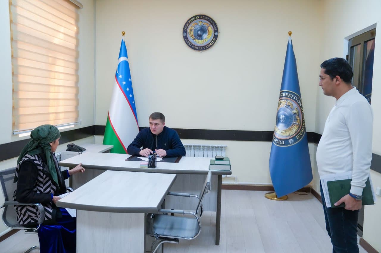 Qashqadaryo viloyati IIB da boshqarma jismoniy va yuridik shaxslarni qabul qilish xonasida fuqarolarni murojaatlari boʻyicha qabul oʻtkazildi