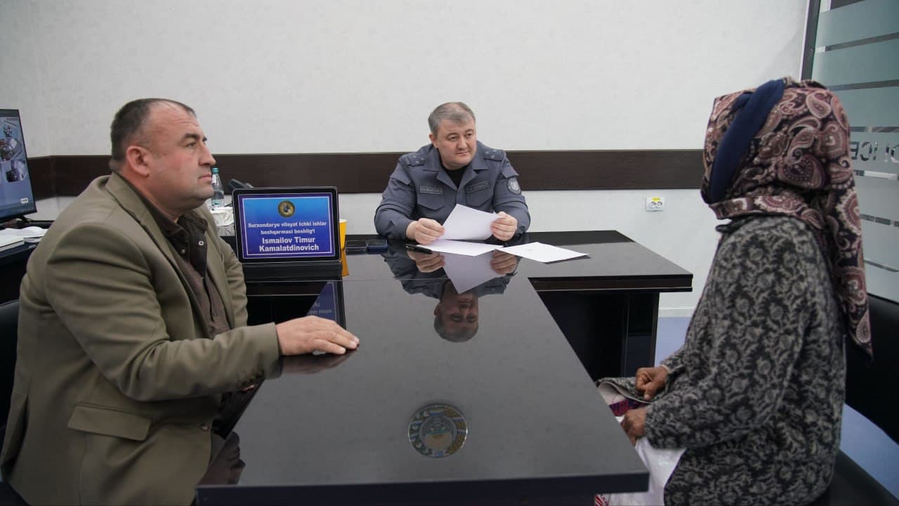 Surxondaryoda viloyat IIB hamda barcha shahar-tuman Ichki ishlar organlari rahbarlarining aholi murojaatlarini oʻrganish maqsadida shaxsiy qabullari boʻlib oʻtdi