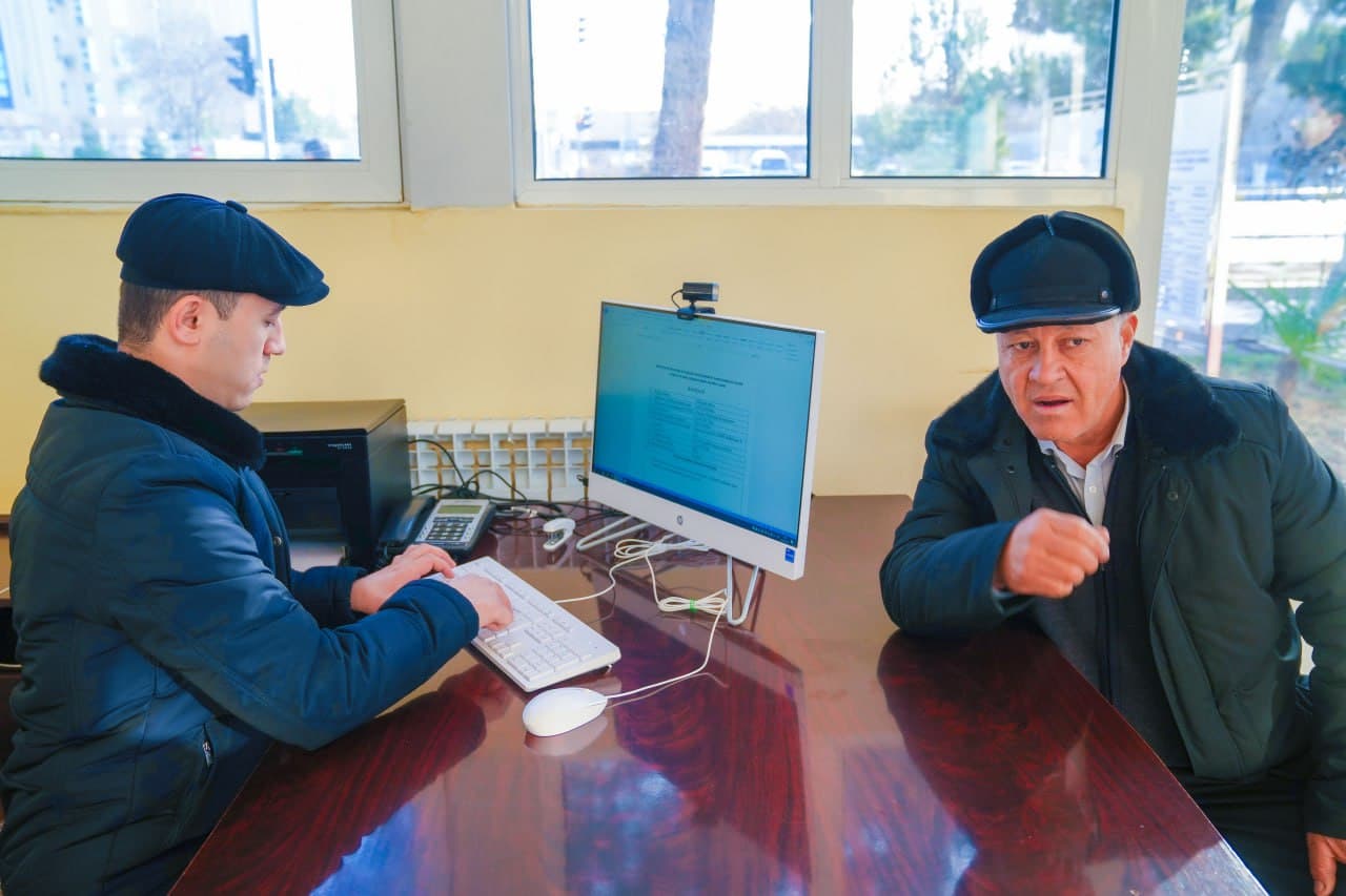 Qashqadaryo viloyati IIB da boshqarma jismoniy va yuridik shaxslarni qabul qilish xonasida fuqarolarni murojaatlari boʻyicha qabul oʻtkazildi