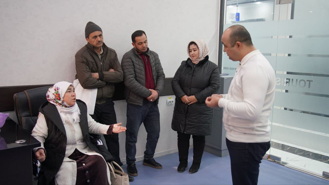 Surxondaryoda viloyat IIB hamda barcha shahar-tuman Ichki ishlar organlari rahbarlarining aholi murojaatlarini oʻrganish maqsadida shaxsiy qabullari boʻlib oʻtdi