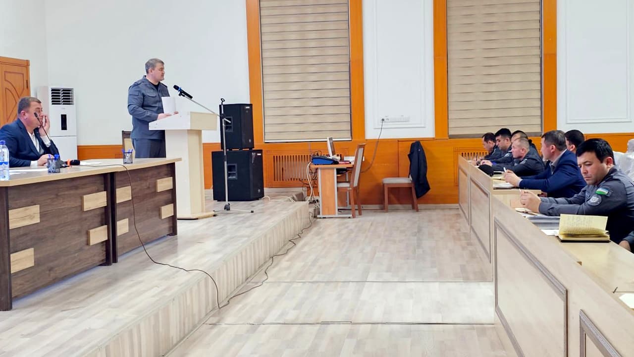 Surxondaryo viloyati IIB rahbariyati tashabbusi bilan Denovda uyushmagan yoshlar bilan uchrashuv boʻlib oʻtdi