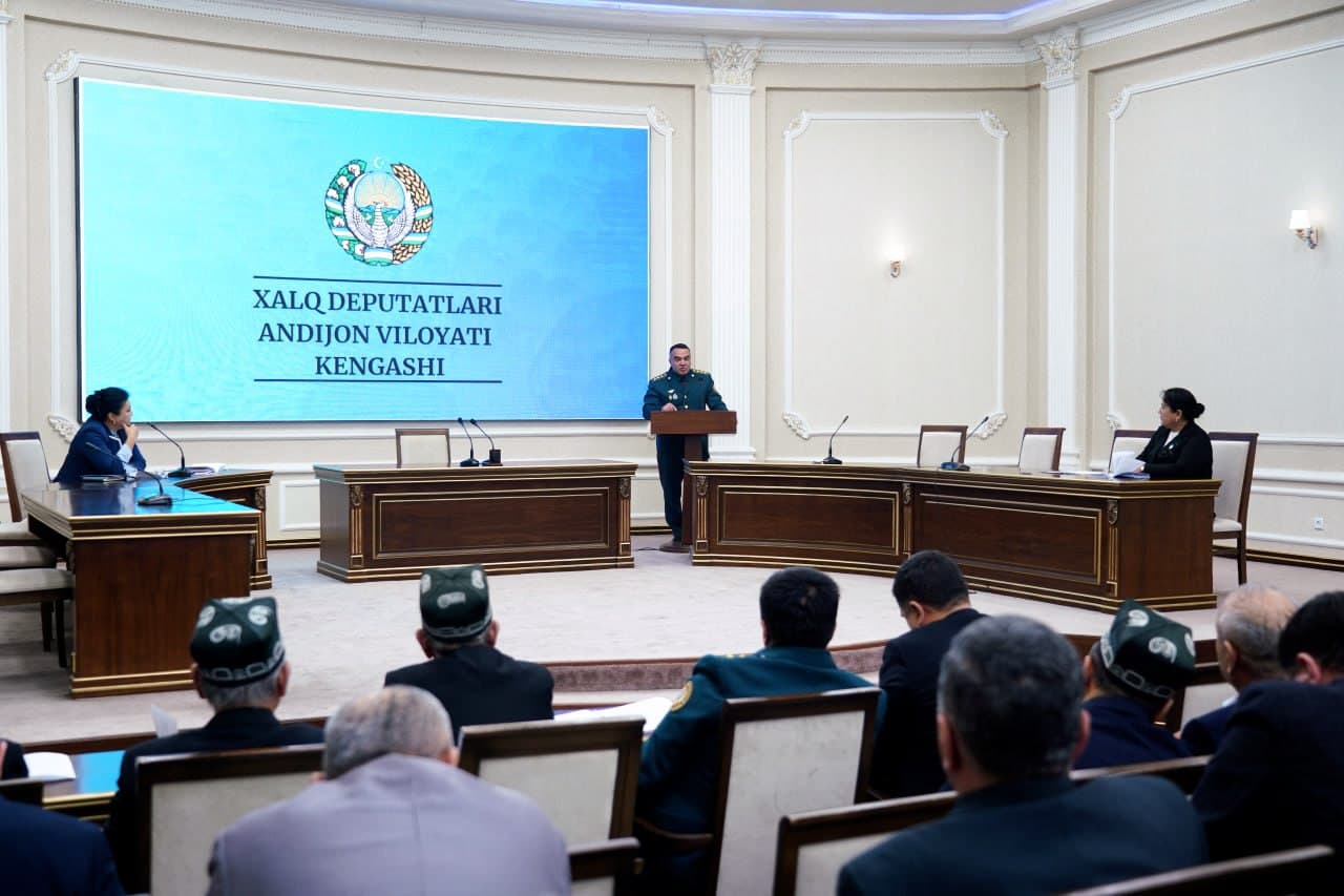 Andijon viloyati IIB rahbariyatining hisoboti Xalq deputatlari kengashining navbatdagi sessiyasida tinglandi